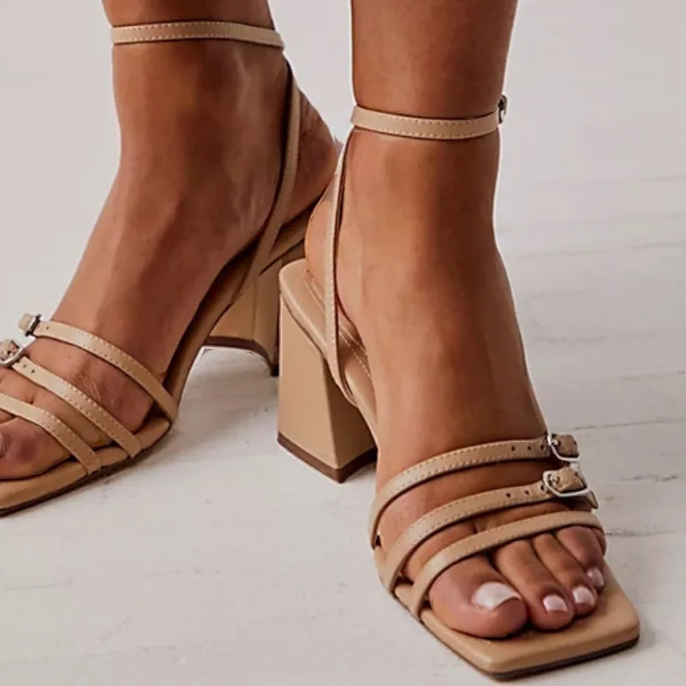 Free People Niki Strappy Heel New In Box Sz 39.5 - Picture 3 of 10